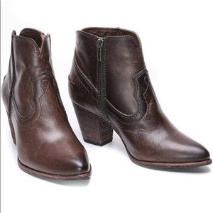 FRYE Renee Leather Ankle Booties